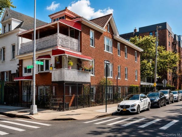 260 E 197th Street , Bronx, NY 10458