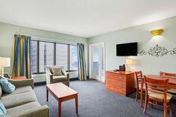 1605 S Ocean Blvd. photo 4