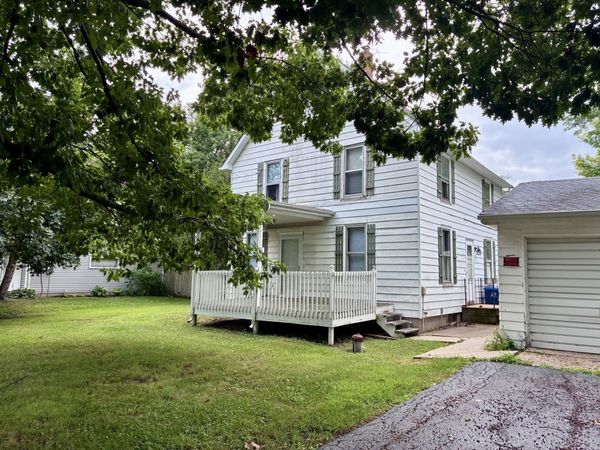 1330 N Main Street , Unit lower, Sycamore, IL 60178