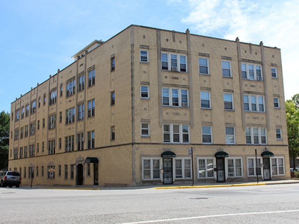 7542 Adams Street , Unit 311, Forest Park, IL 60130