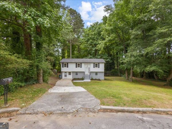 394 Burr Oak Court, Lawrenceville, GA 30046