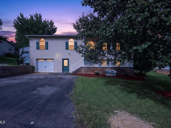 3605 Ian Drive, Johnson City, TN 37604