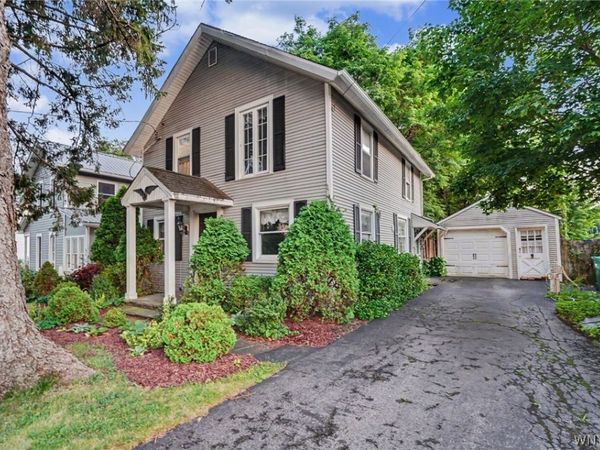25 S Main Street , Holland, NY 14080