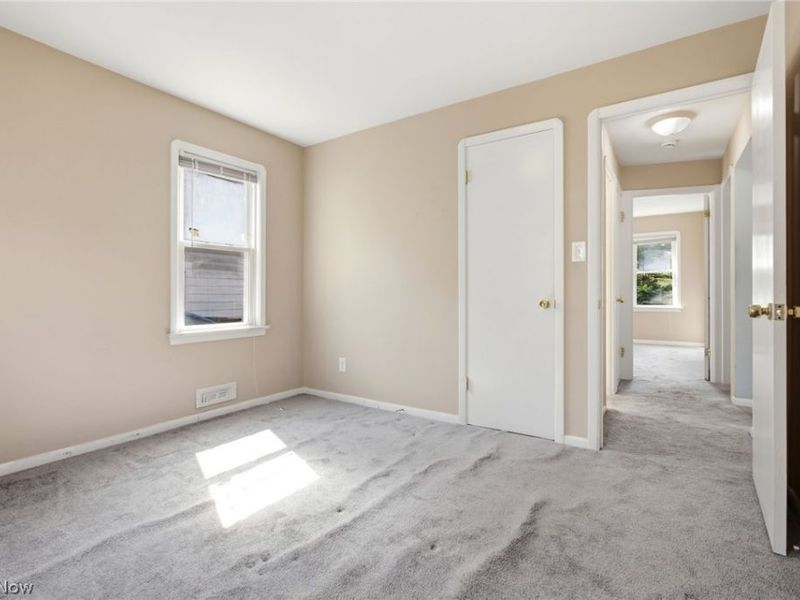 2915 Tampa Avenue, Cleveland, OH 44109 Photo 10