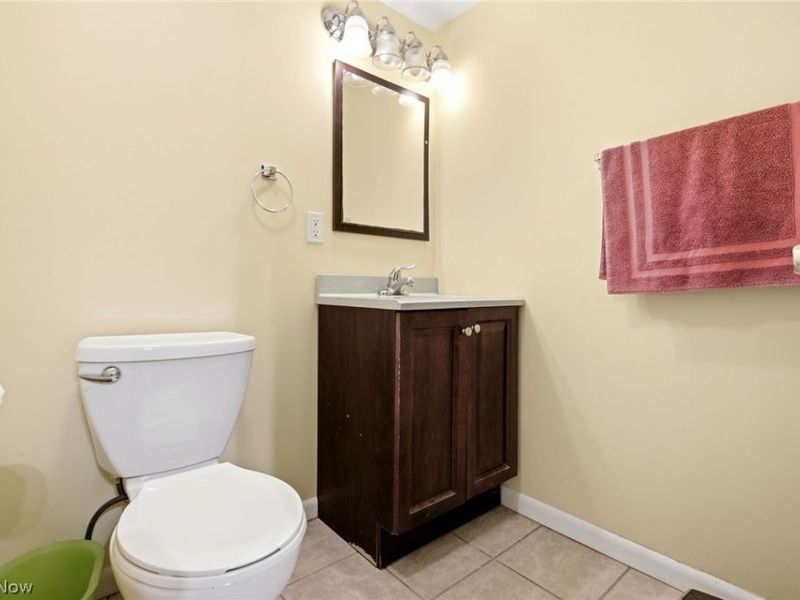 2915 Tampa Avenue, Cleveland, OH 44109 Photo 16
