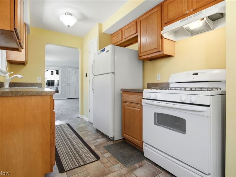 2915 Tampa Avenue, Cleveland, OH 44109 Photo 7