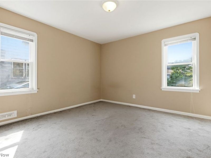 2915 Tampa Avenue, Cleveland, OH 44109 Photo 8