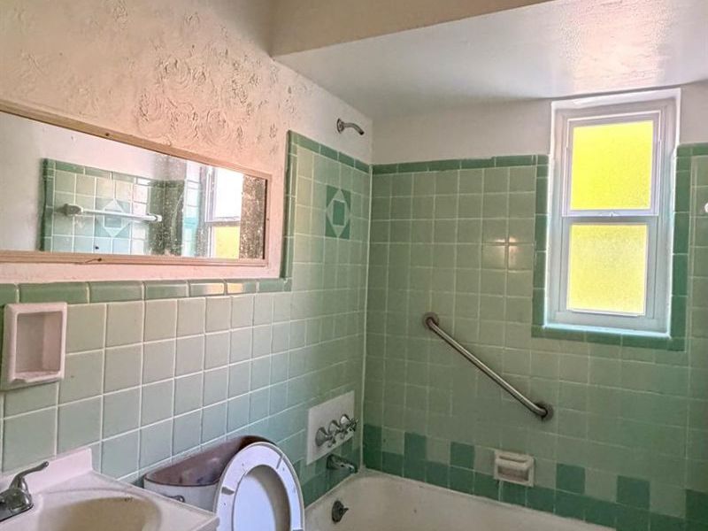 2896 Harrison Avenue, Cincinnati, OH 45211 Photo 17