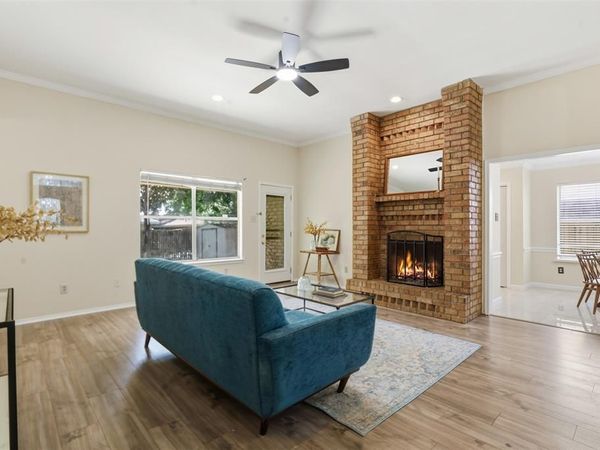 7229 Laurelhill Court S, Fort Worth, TX 76133