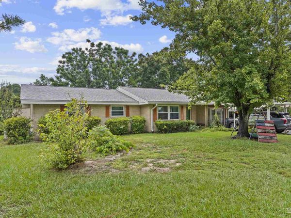 6391 Judkins Dr, Pensacola, FL 32504