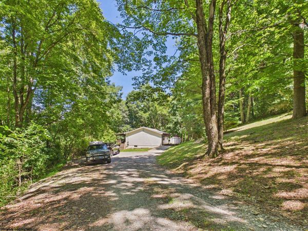 365 Shumaker Road, Buckhannon, WV 26201