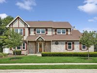 27W390 Waterford Drive, Winfield, IL 60190 primary photo