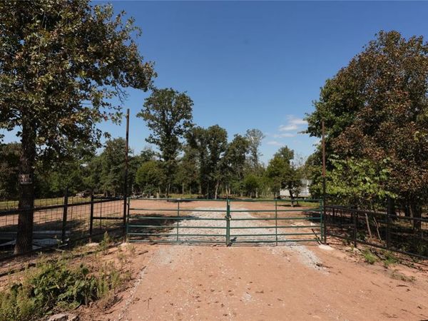 19331 Mooseville Drive, Noble, OK 73068