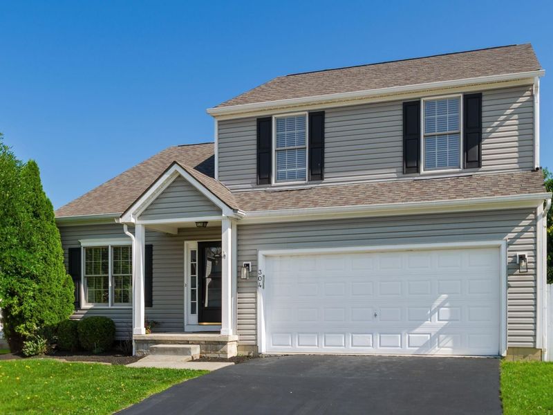 304 Meadow Ash Drive , Lewis Center, OH 43035 Photo 1
