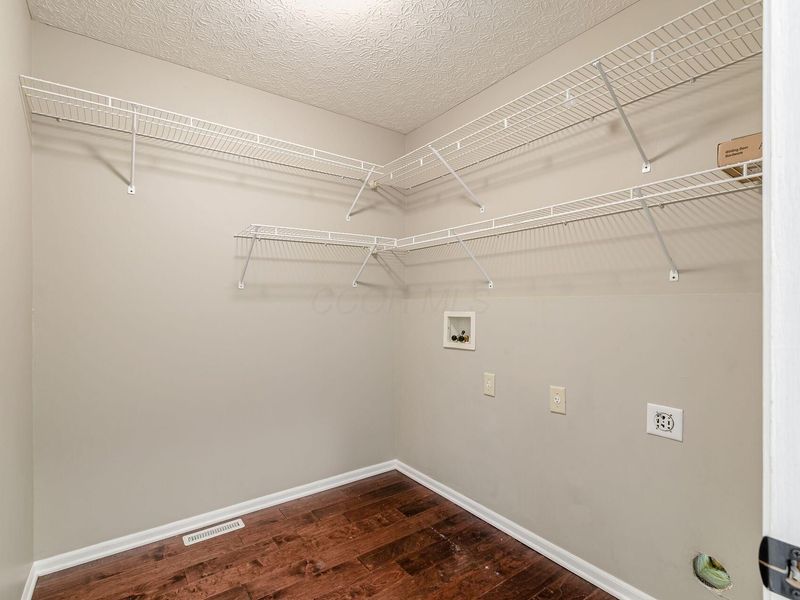 304 Meadow Ash Drive , Lewis Center, OH 43035 Photo 10