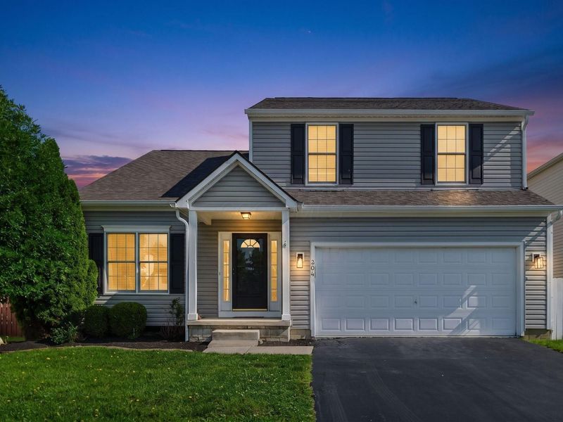 304 Meadow Ash Drive , Lewis Center, OH 43035 Photo 2