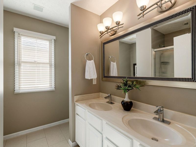 304 Meadow Ash Drive , Lewis Center, OH 43035 Photo 25