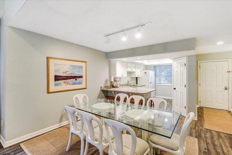 410 Yacht Harbor Court Photo 5