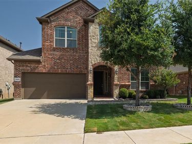 4008 Knollbrook Lane, Fort Worth, TX 76137
