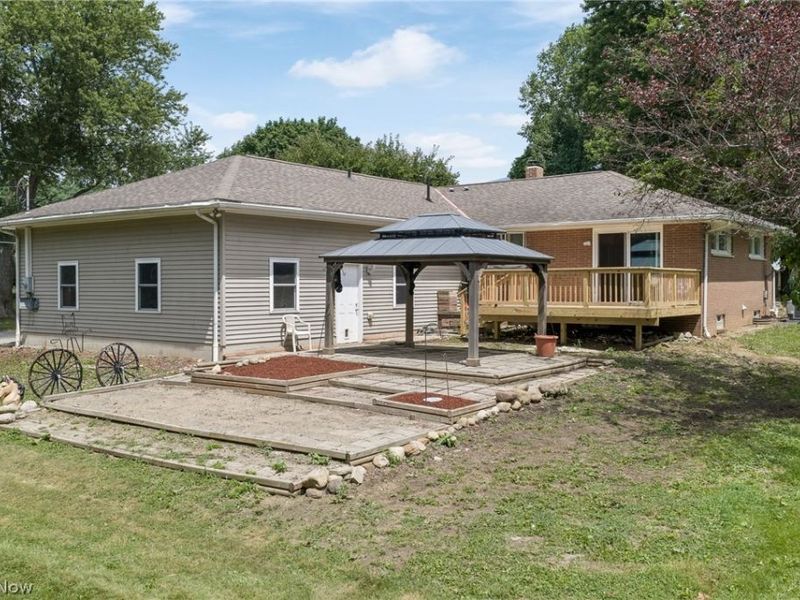 12685 Primrose Drive NE, Hartville, OH 44632 Photo 1