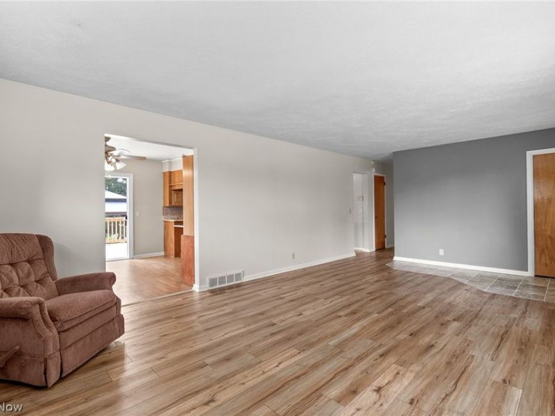12685 Primrose Drive NE, Hartville, OH 44632 Photo 18