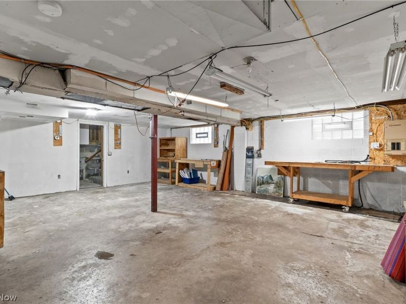 12685 Primrose Drive NE, Hartville, OH 44632 Photo 33