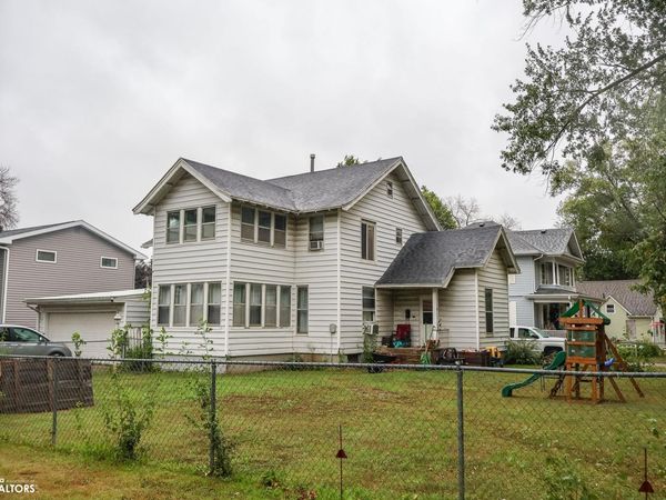 511 5th Avenue N, Humboldt, IA 50548