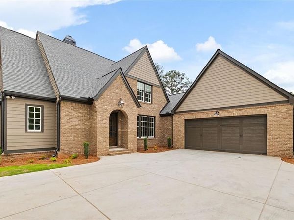 1818 Maple Street , Carrollton, GA 30117