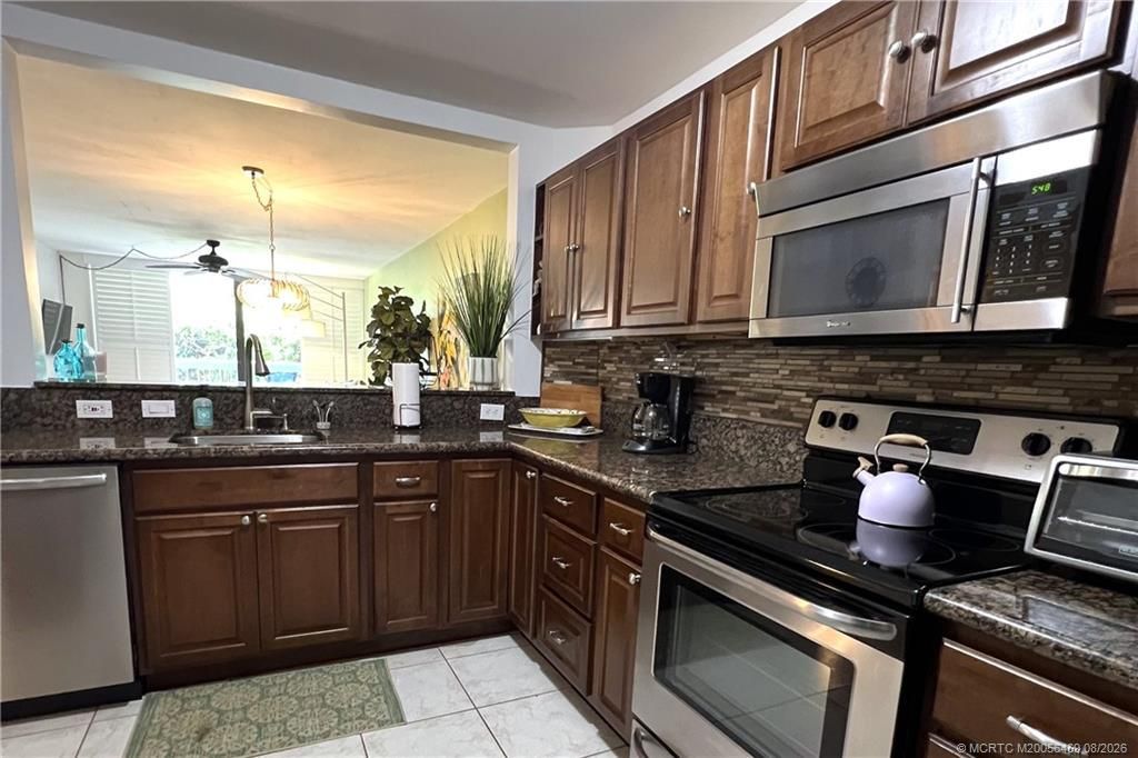 9940 S Ocean Drive, Unit 6, Jensen Beach, FL 34957 Photo