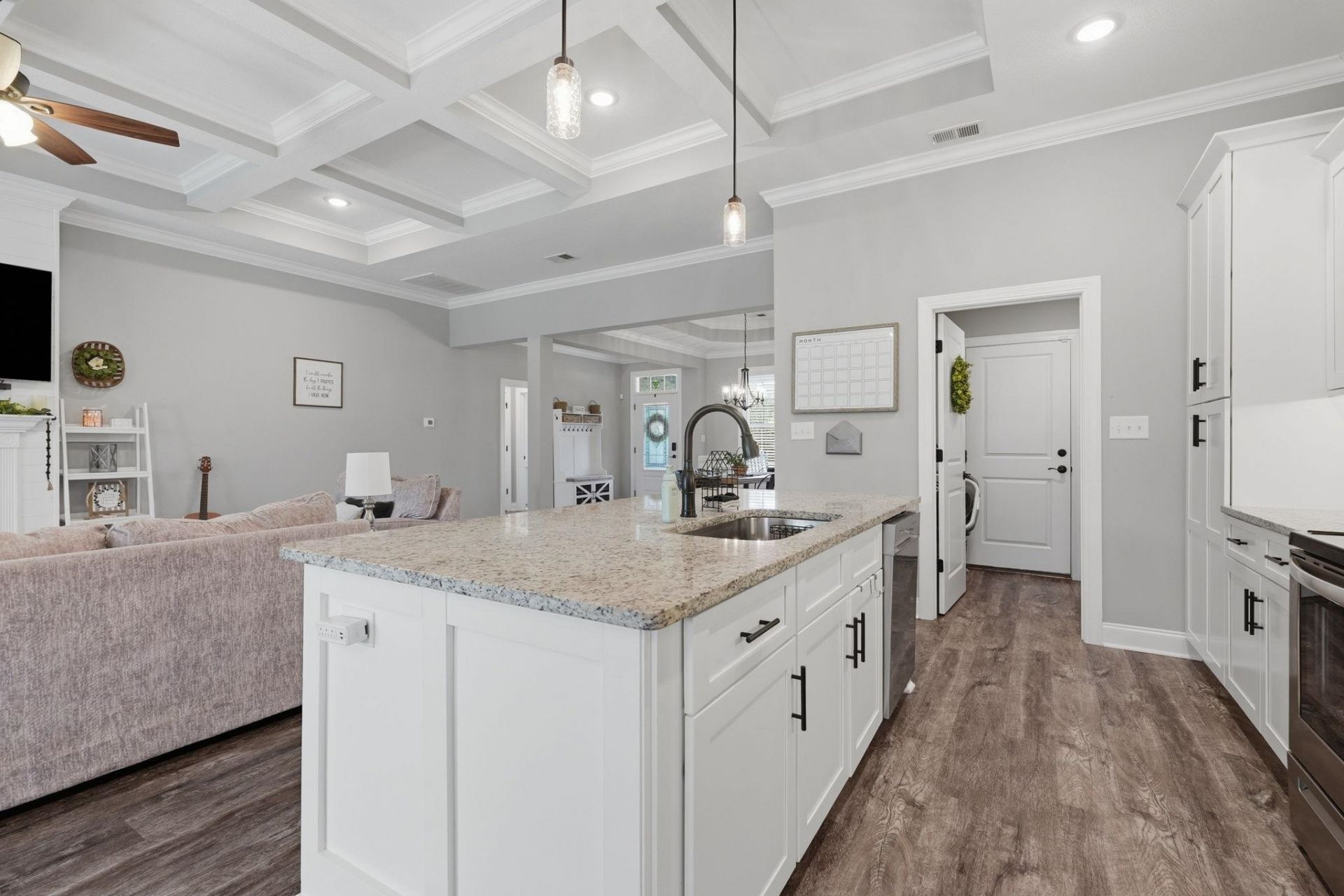 4100 Edwards Rd.  Photo 11