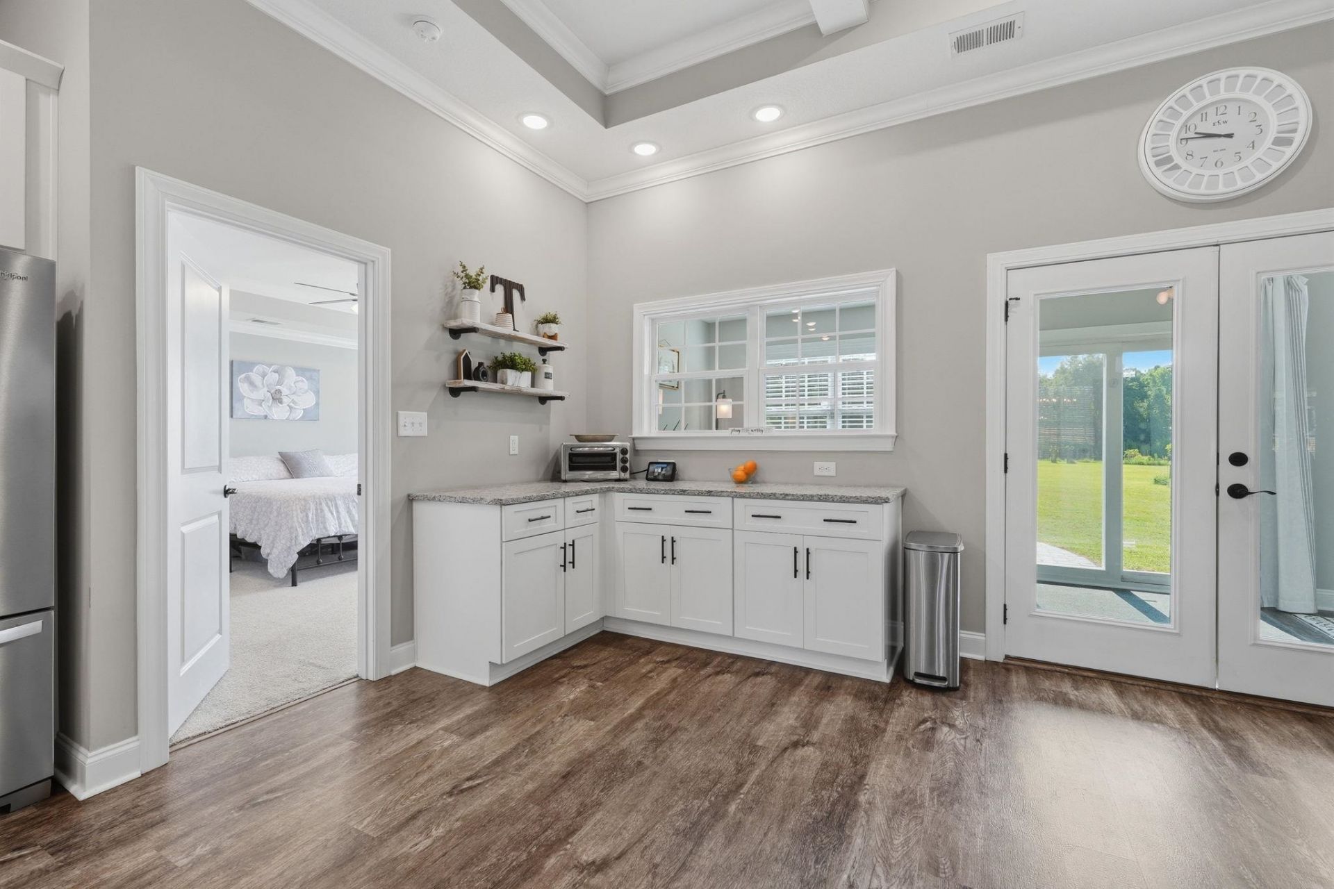 4100 Edwards Rd.  Photo 18