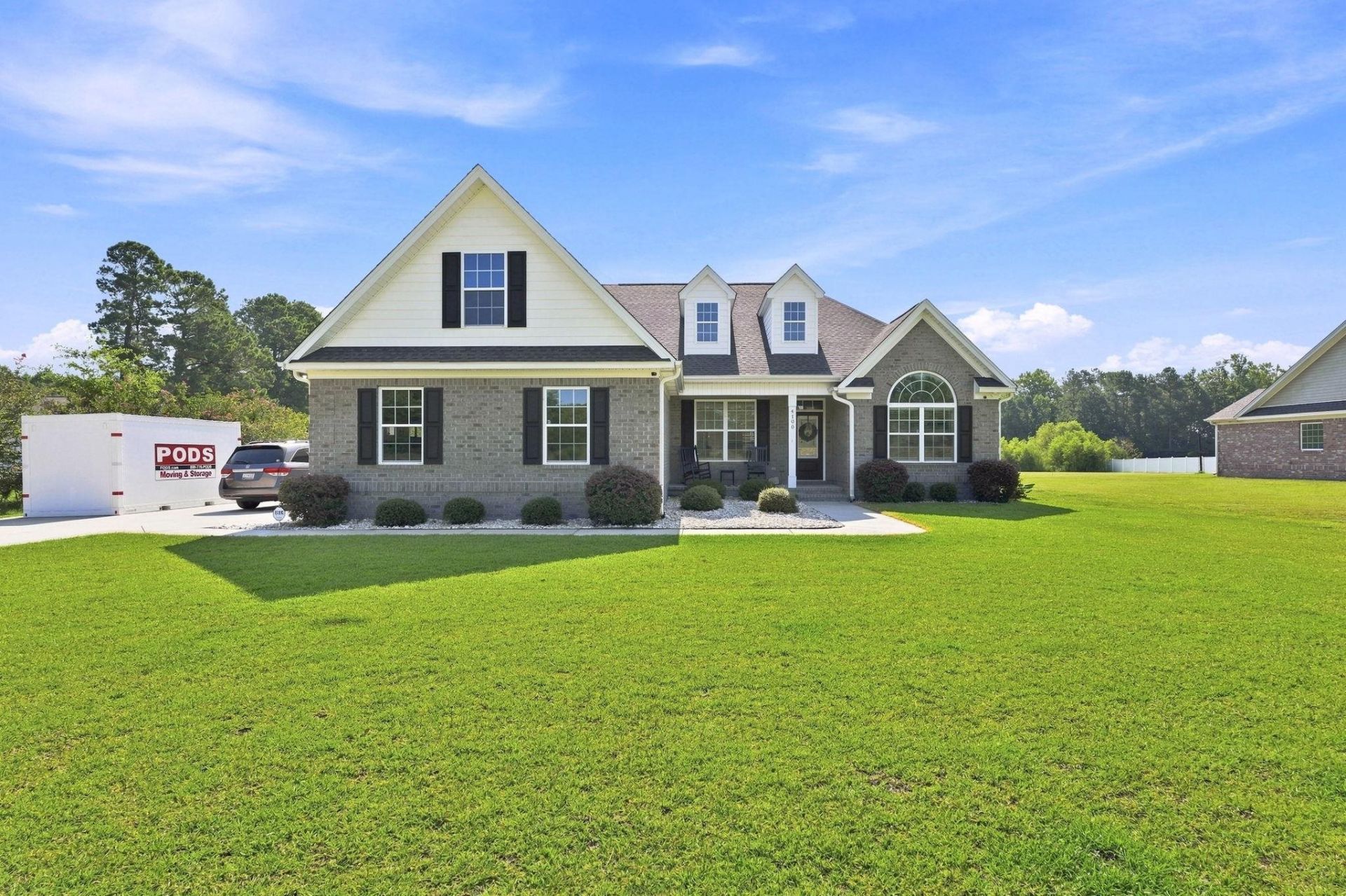 4100 Edwards Rd.  Photo 8