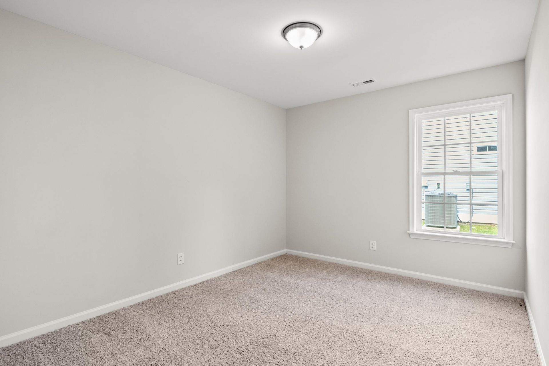 1050 Dogwood St.  Photo 15