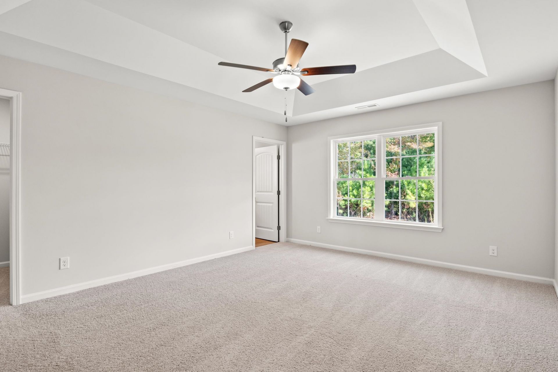 1050 Dogwood St.  Photo 8