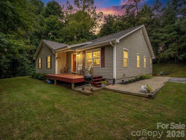 18 Buckle Ridge , Weaverville, NC 28787