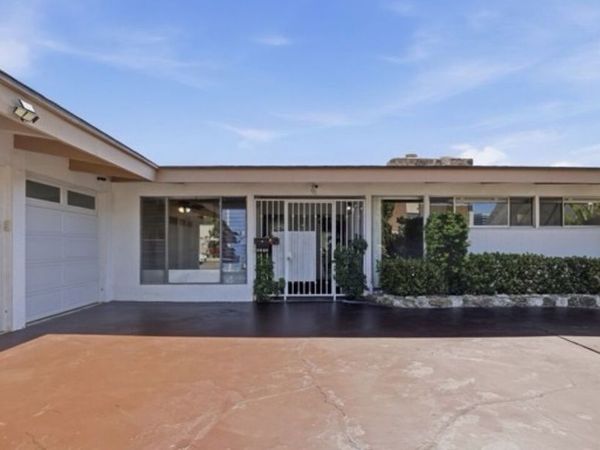 6732 Wooster Avenue , Los Angeles, CA 90056