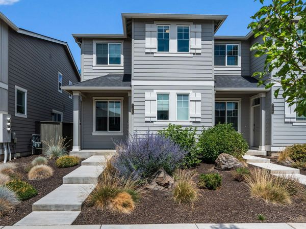 61624 SE Depot Loop, Bend, OR 97702