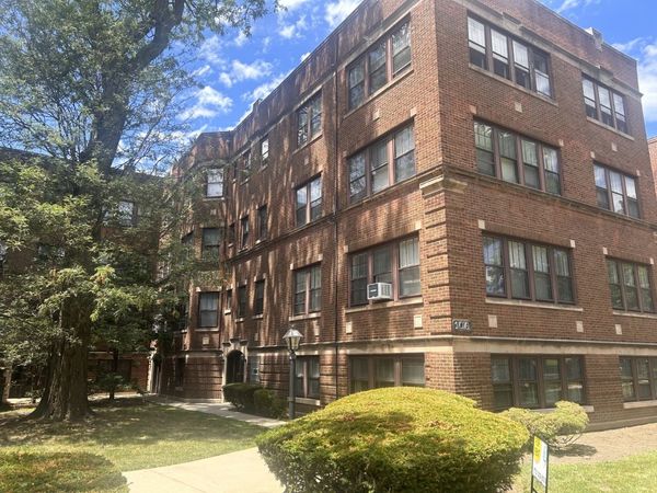 106 Lincoln Avenue , Unit 1E, Riverside, IL 60546