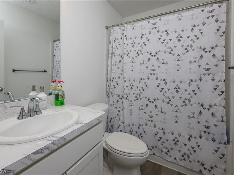 460 Auld Farm Circle , Akron, OH 44320 Photo 14