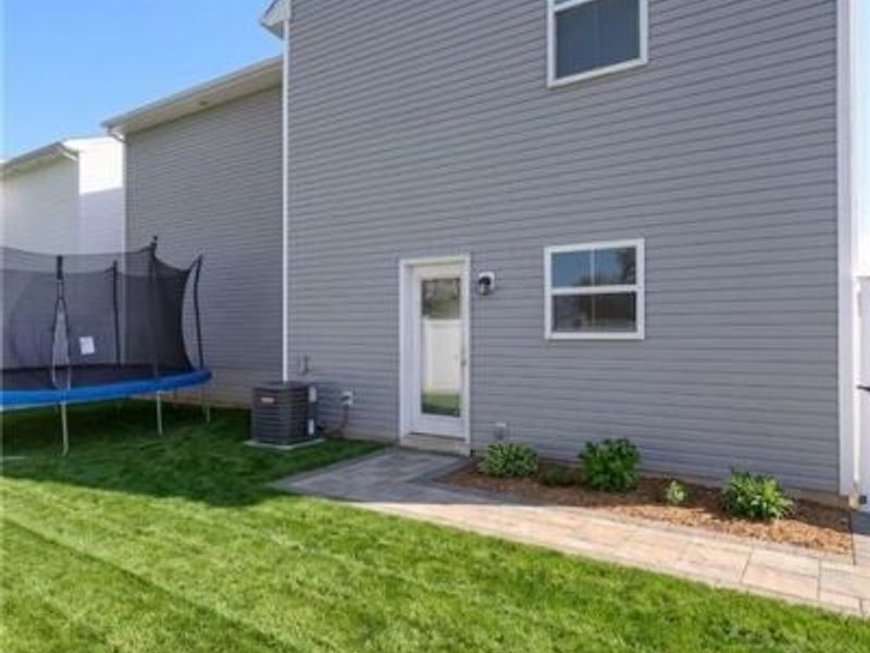 460 Auld Farm Circle , Akron, OH 44320 Photo 5