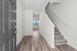 446 Colchester Court photo 4