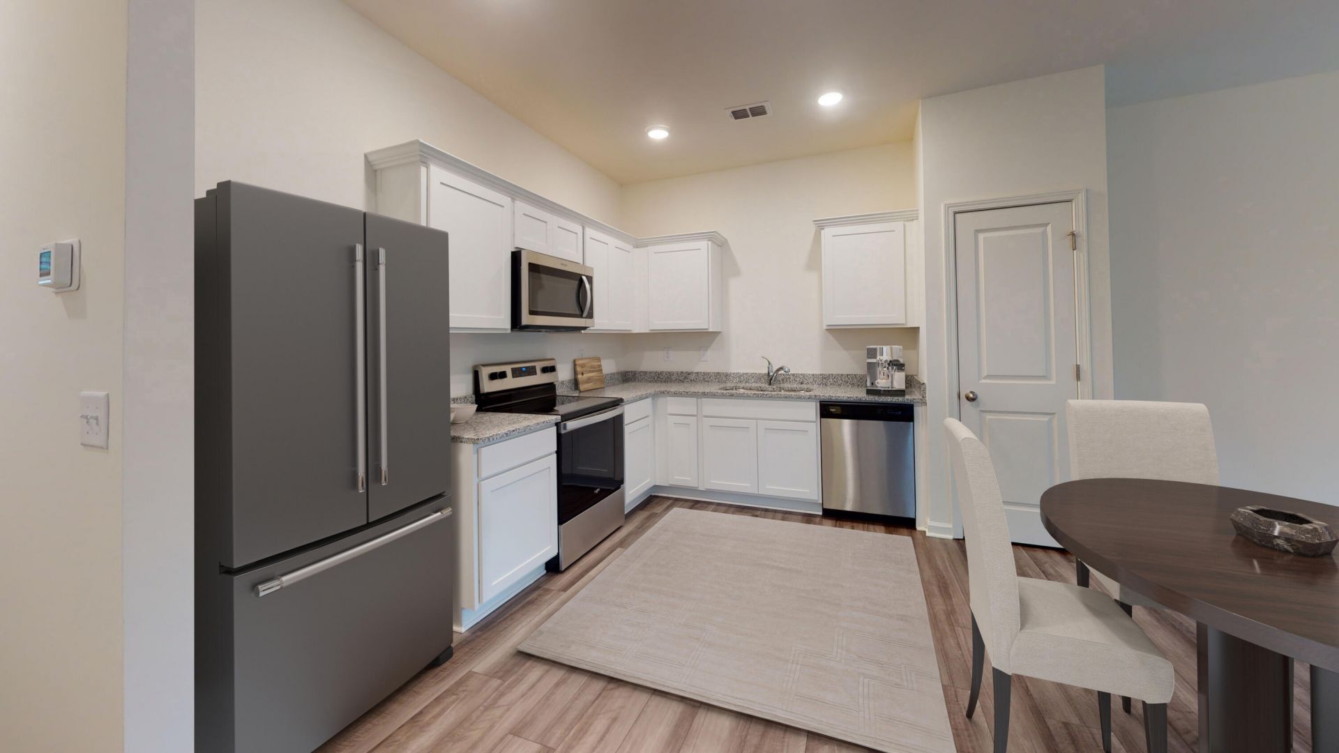 446 Colchester Court Photo 8