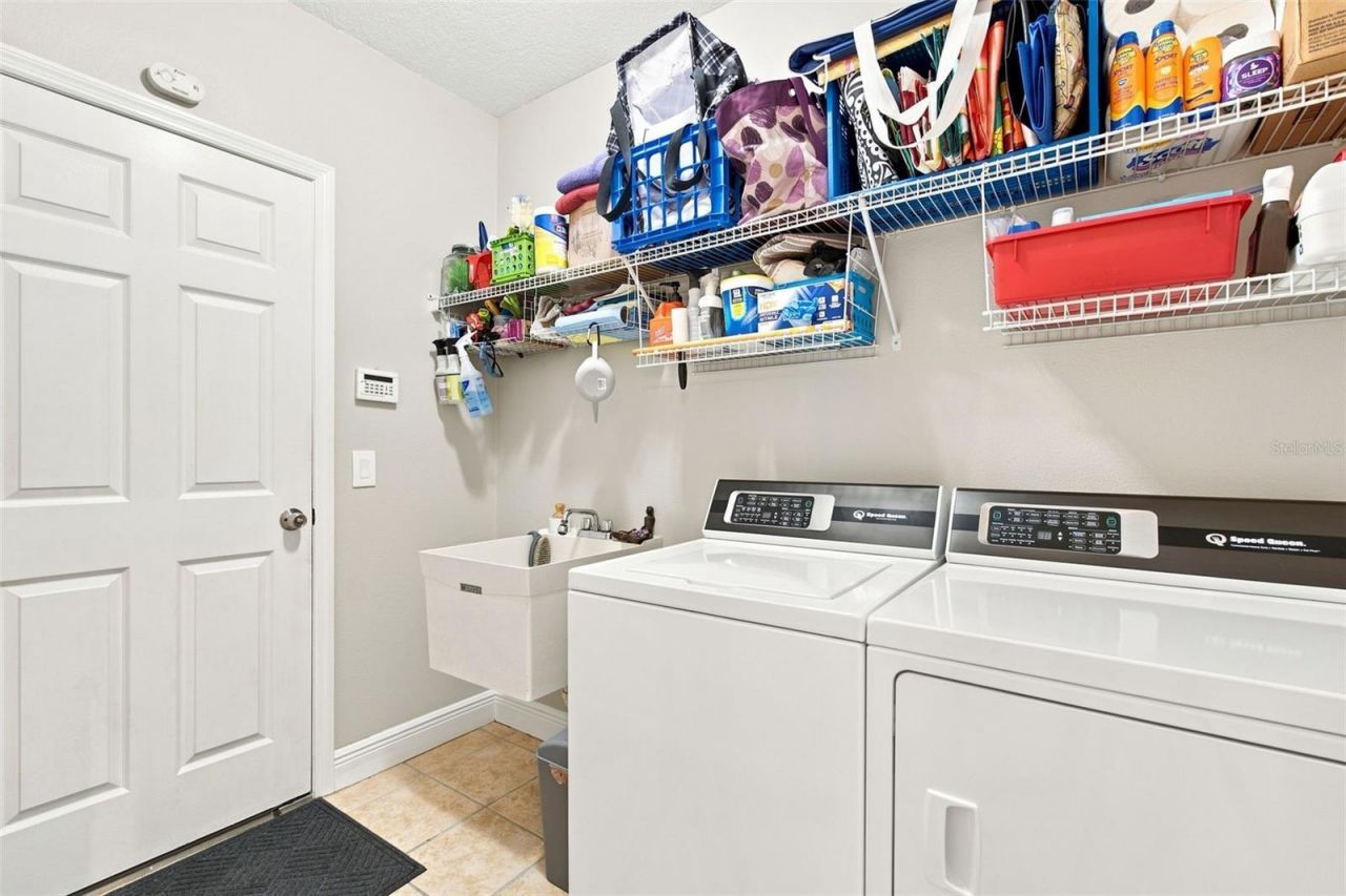 235 Dahlia Court, Bradenton, FL 34212 Photo
