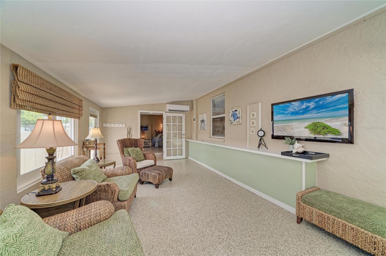 2711 Avenue C, Holmes Beach, FL 34217 Photo