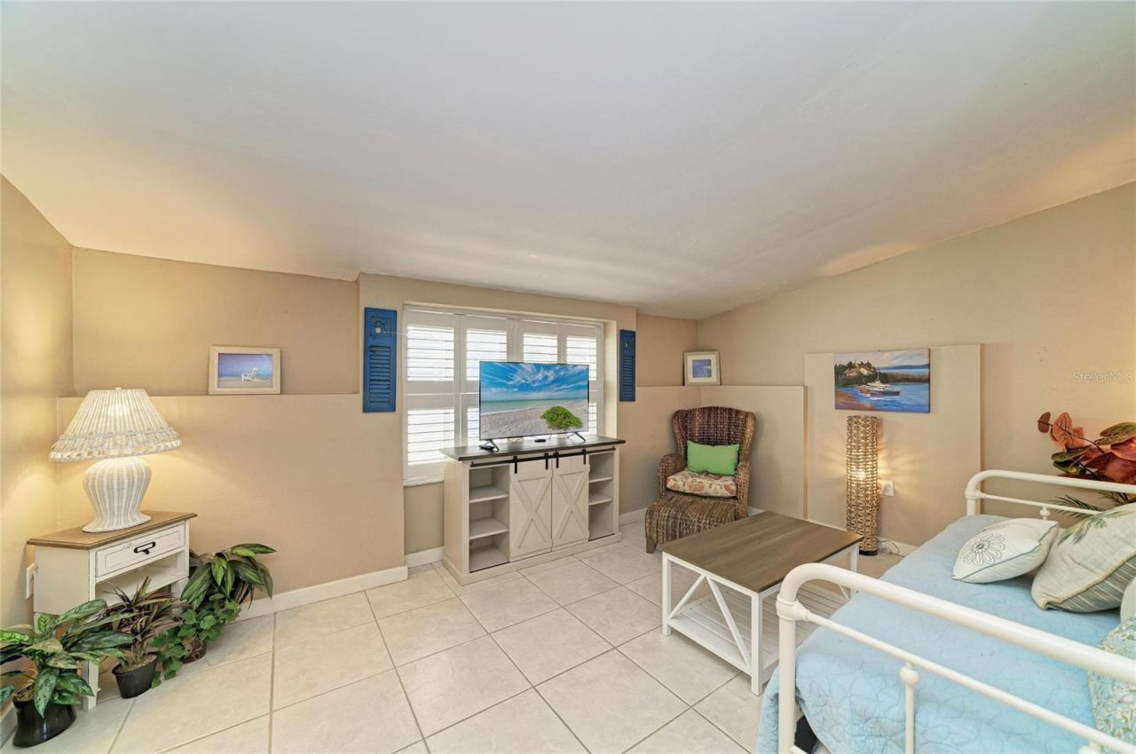 2711 Avenue C, Holmes Beach, FL 34217 Photo