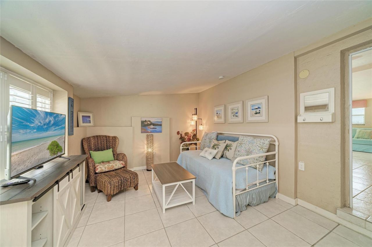 2711 Avenue C, Holmes Beach, FL 34217 Photo