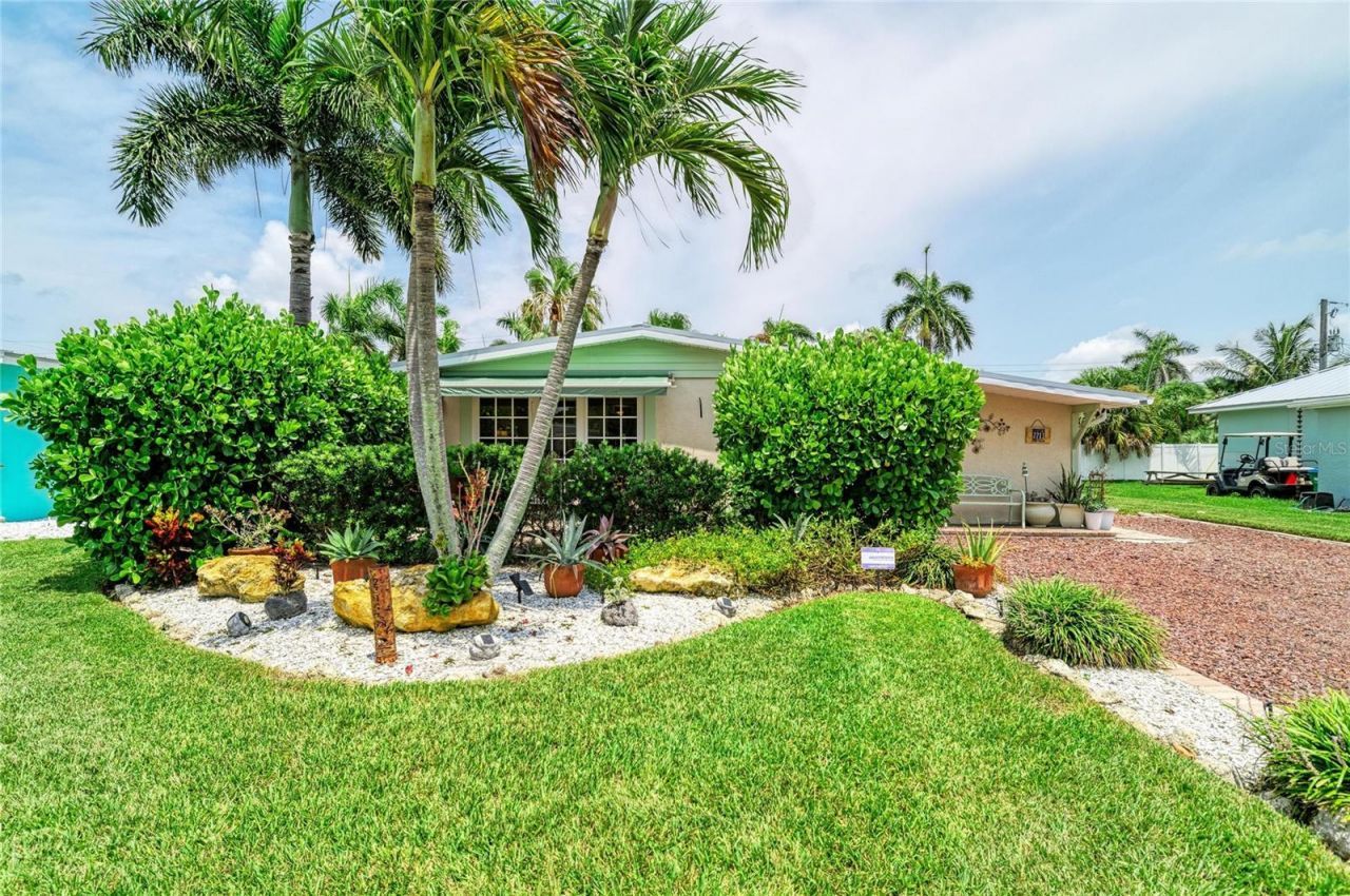 2711 Avenue C, Holmes Beach, FL 34217 Photo