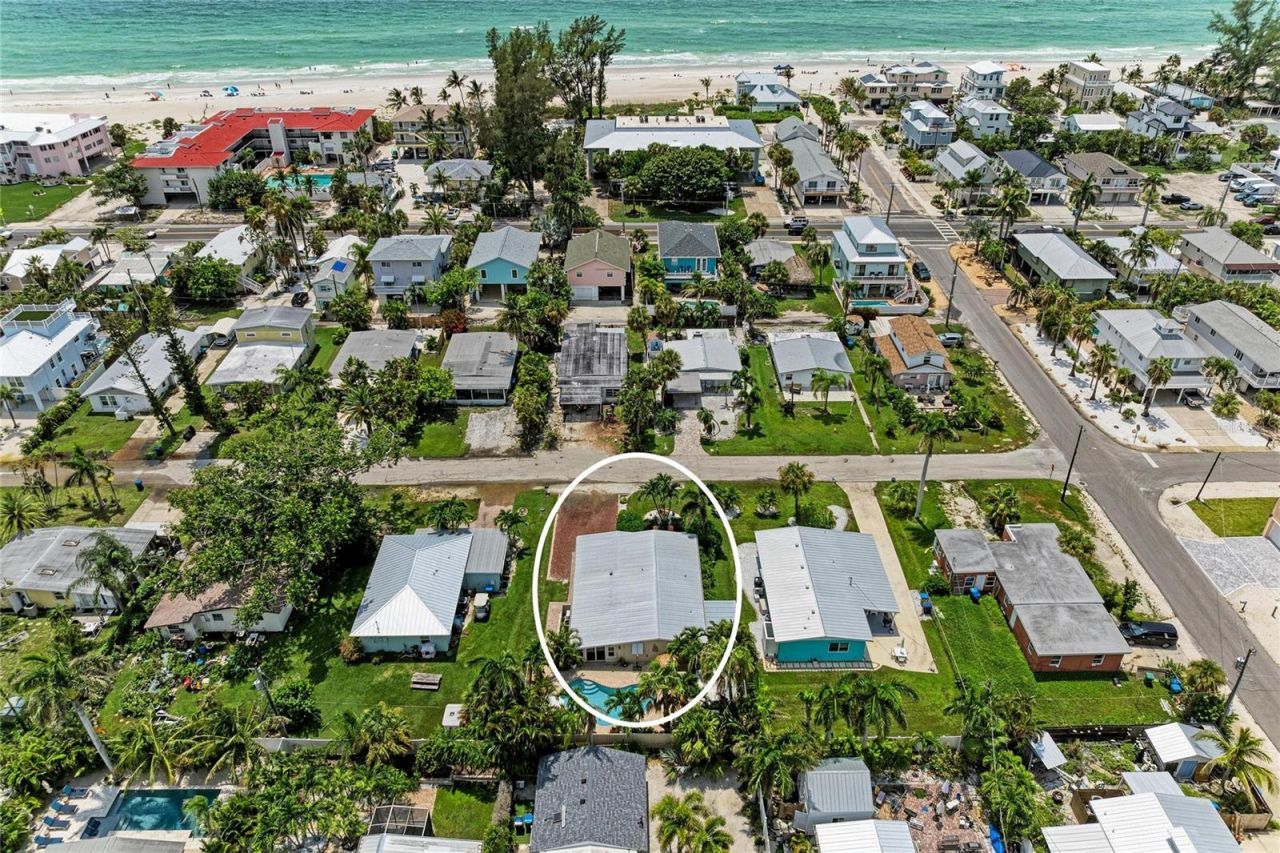 2711 Avenue C, Holmes Beach, FL 34217 Photo
