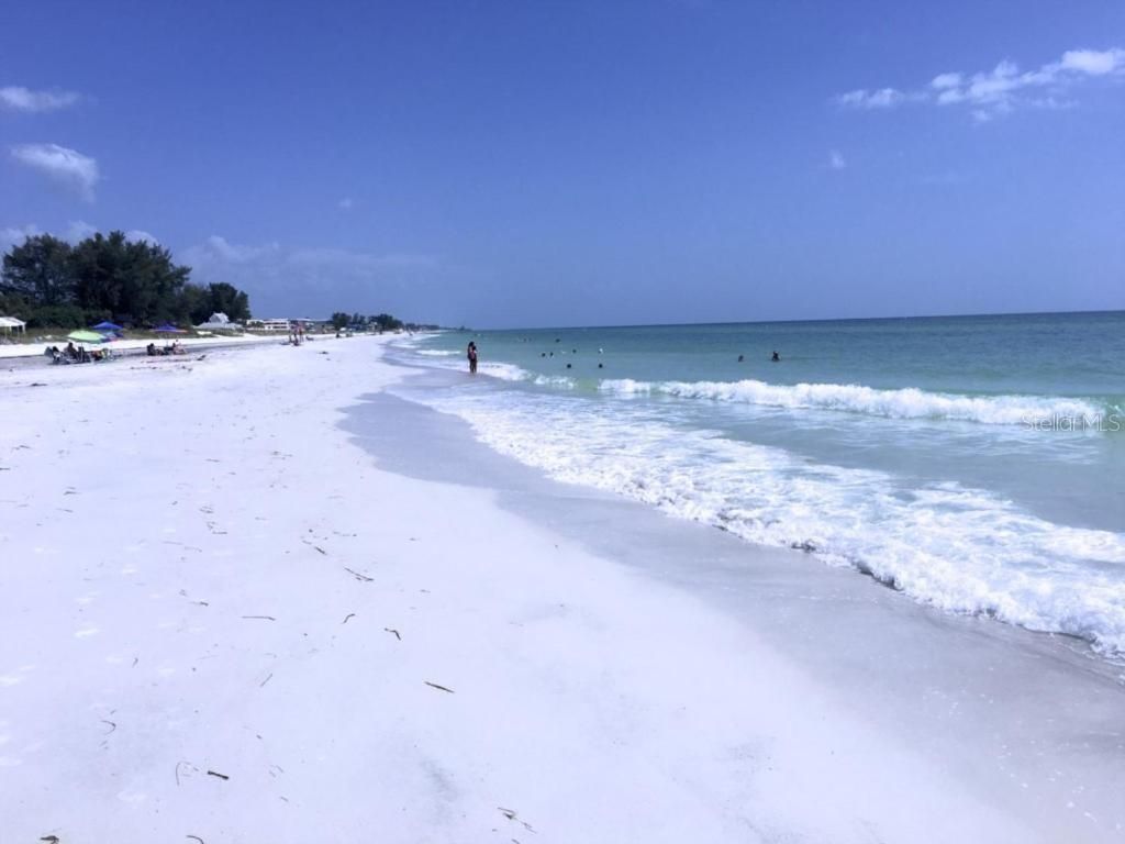 2711 Avenue C, Holmes Beach, FL 34217 Photo