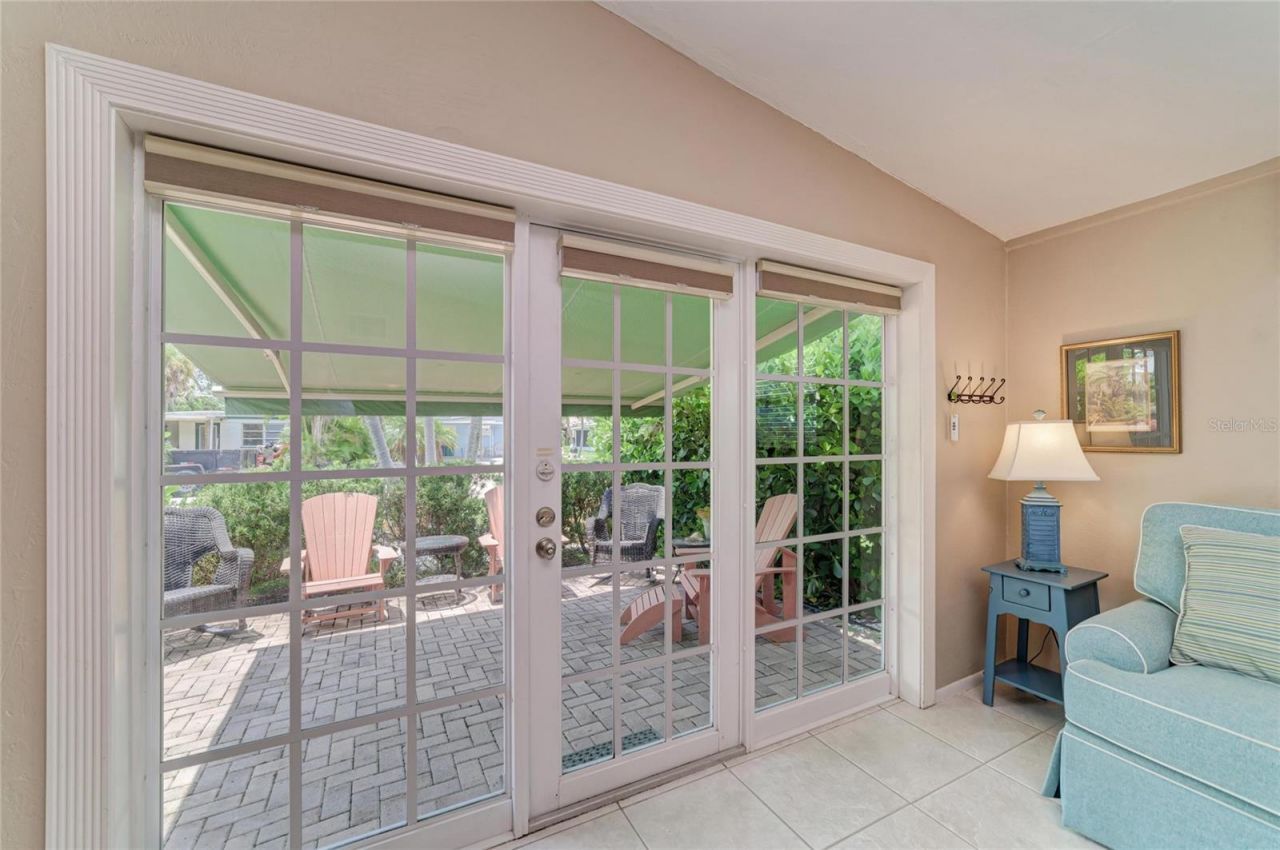 2711 Avenue C, Holmes Beach, FL 34217 Photo